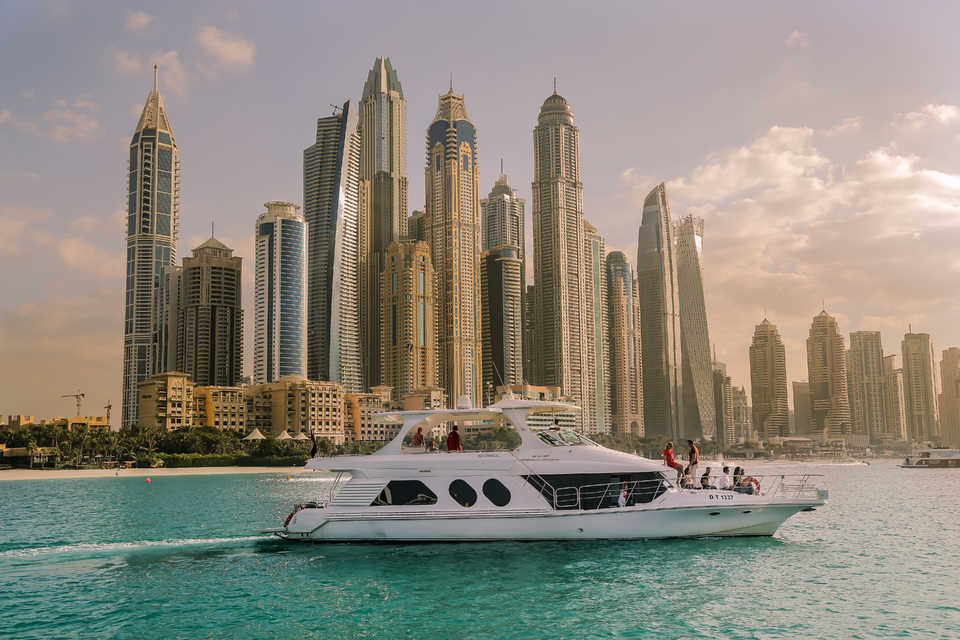 Boat Cruise around Burj Al Arab from Dubai
