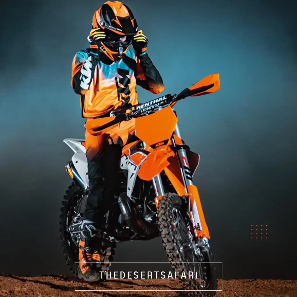 ركوب الدراجات الترابية في صحراء دبي